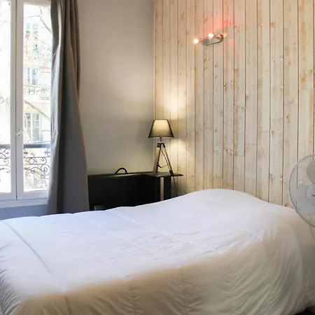 Parisian Duplex Close To Transport * Parigi