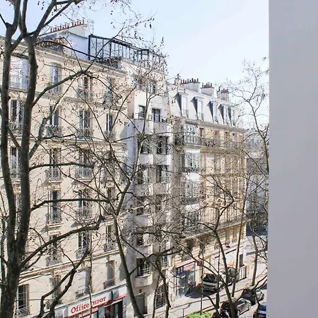 Parisian Duplex Close To Transport * Parigi