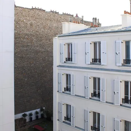 Parisian Duplex Close To Transport Parigi